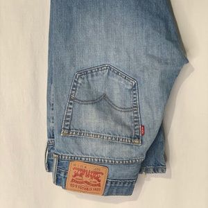 Levi 527 MENS SLIM BOOTCUT , size 32/30